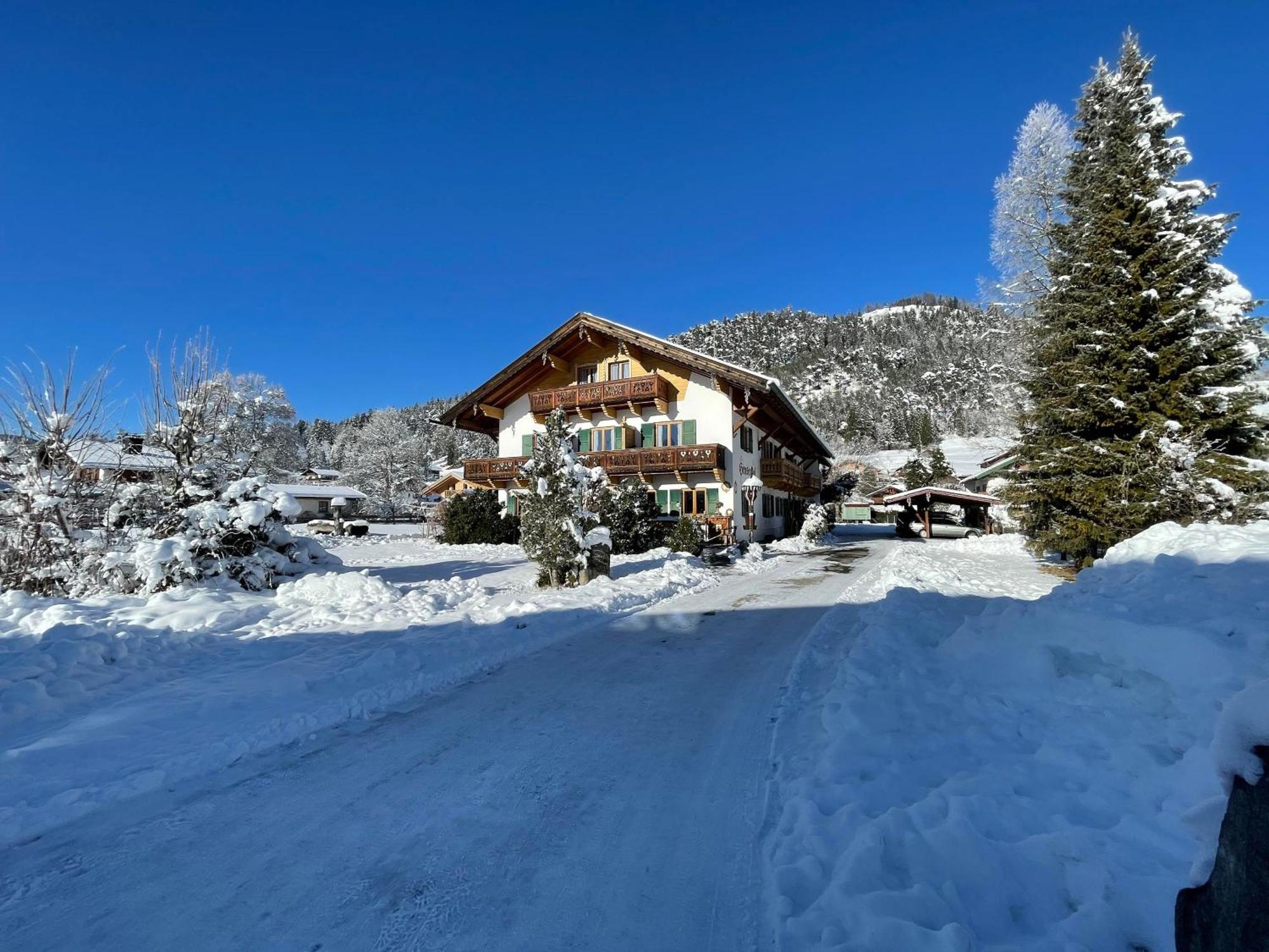 Ferienwohnung "Beim Henser" Wallgau Bagian luar foto